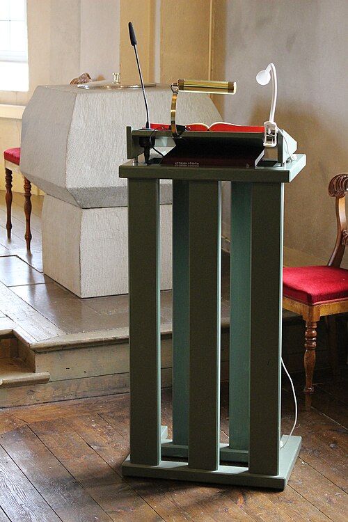Överenhörna kyrka, intérieur