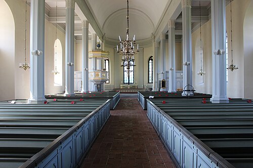 Västlands kyrka, interno