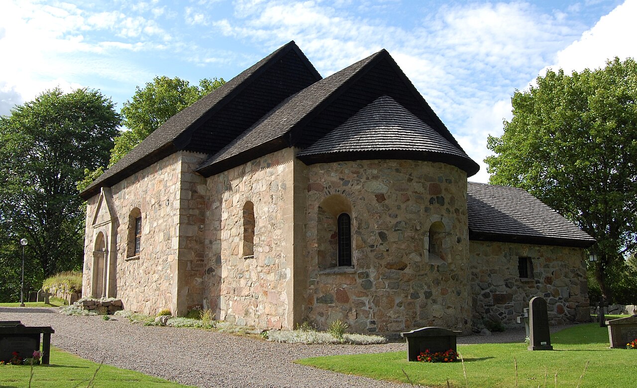 Hjälmseryds gamla kyrka