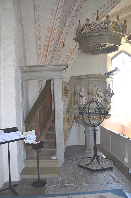 Hagebyhöga kyrka, interno