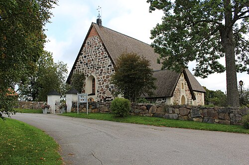 Häverö kyrka