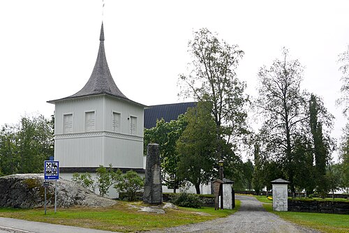 Lövångers kyrka