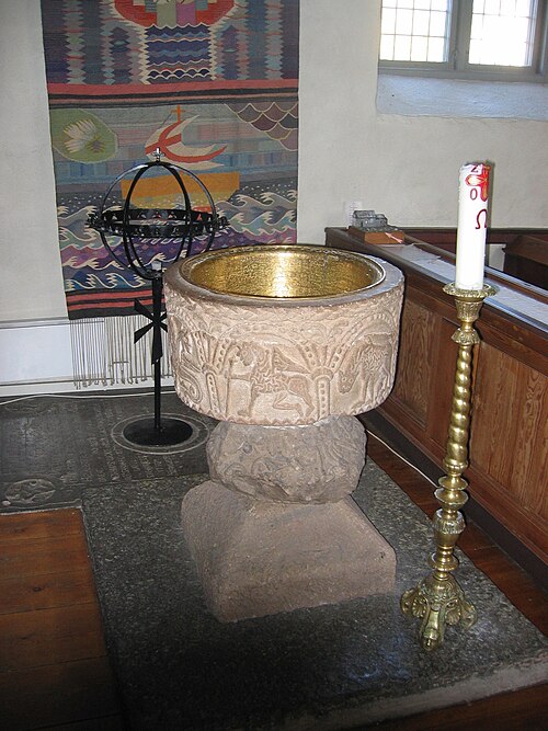 Hjälmseryds gamla kyrka, intérieur