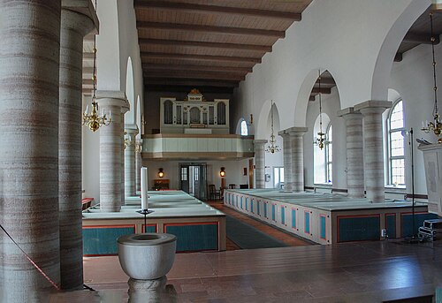 Kastlösa kyrka, interno