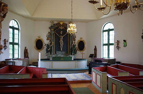 Tveta kyrka, interno