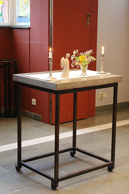 Älta kyrka, intérieur