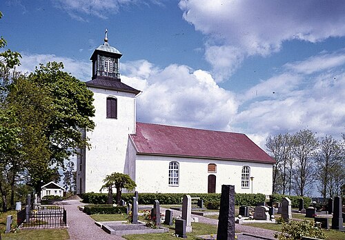 Hällstads kyrka