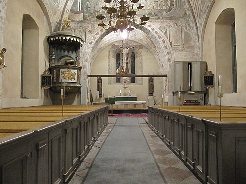 Viksta kyrka, interno