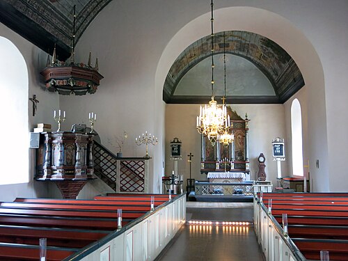 Naverstads kyrka, interno