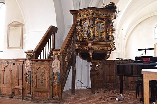 Vellinge kyrka, interno