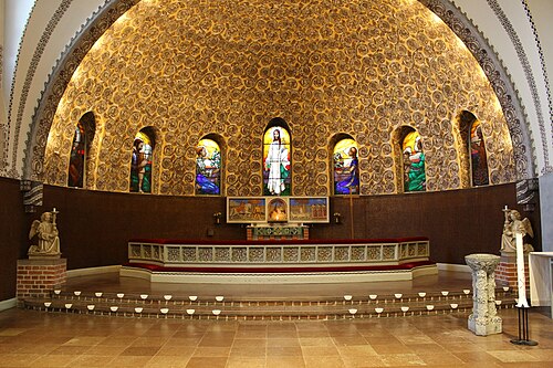 Hjorthagens kyrka, intérieur