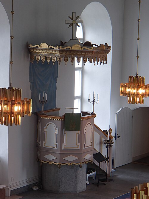 Sköns kyrka, interno