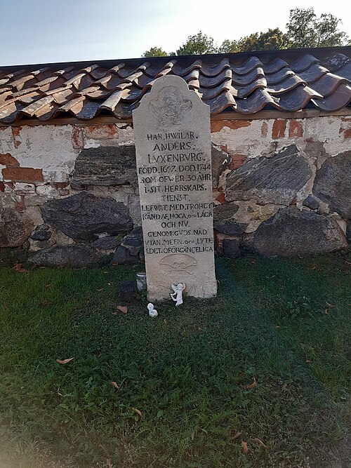 Ängsö kyrka