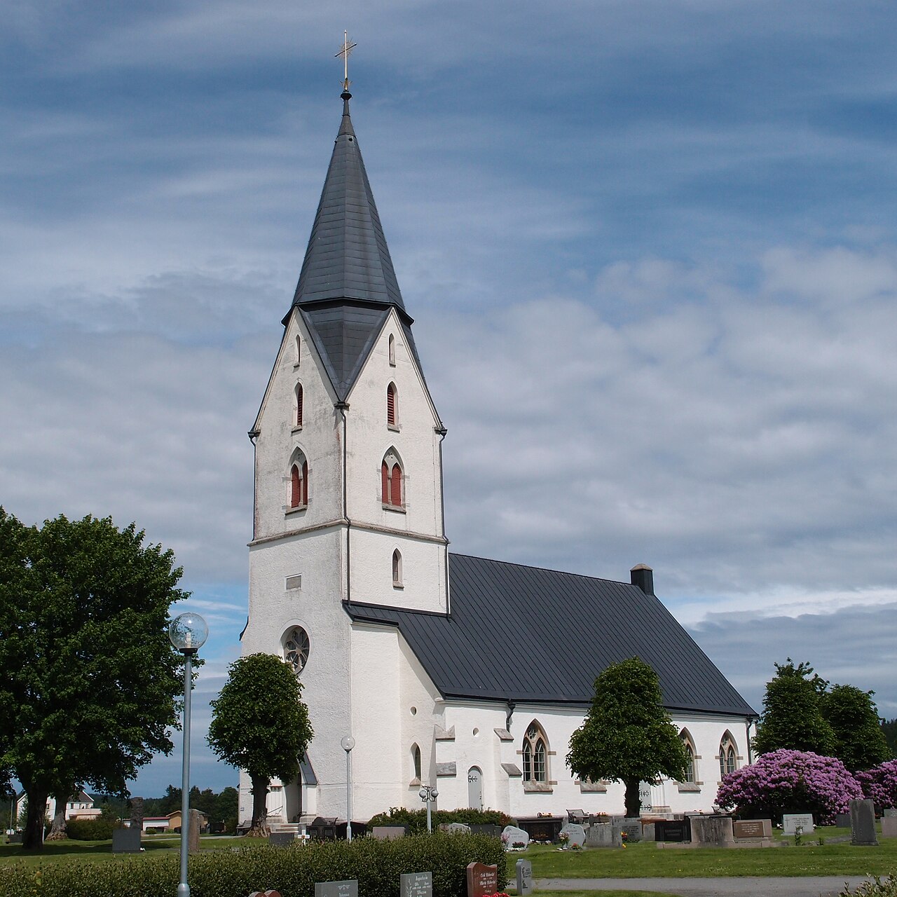 Hyssna kyrka