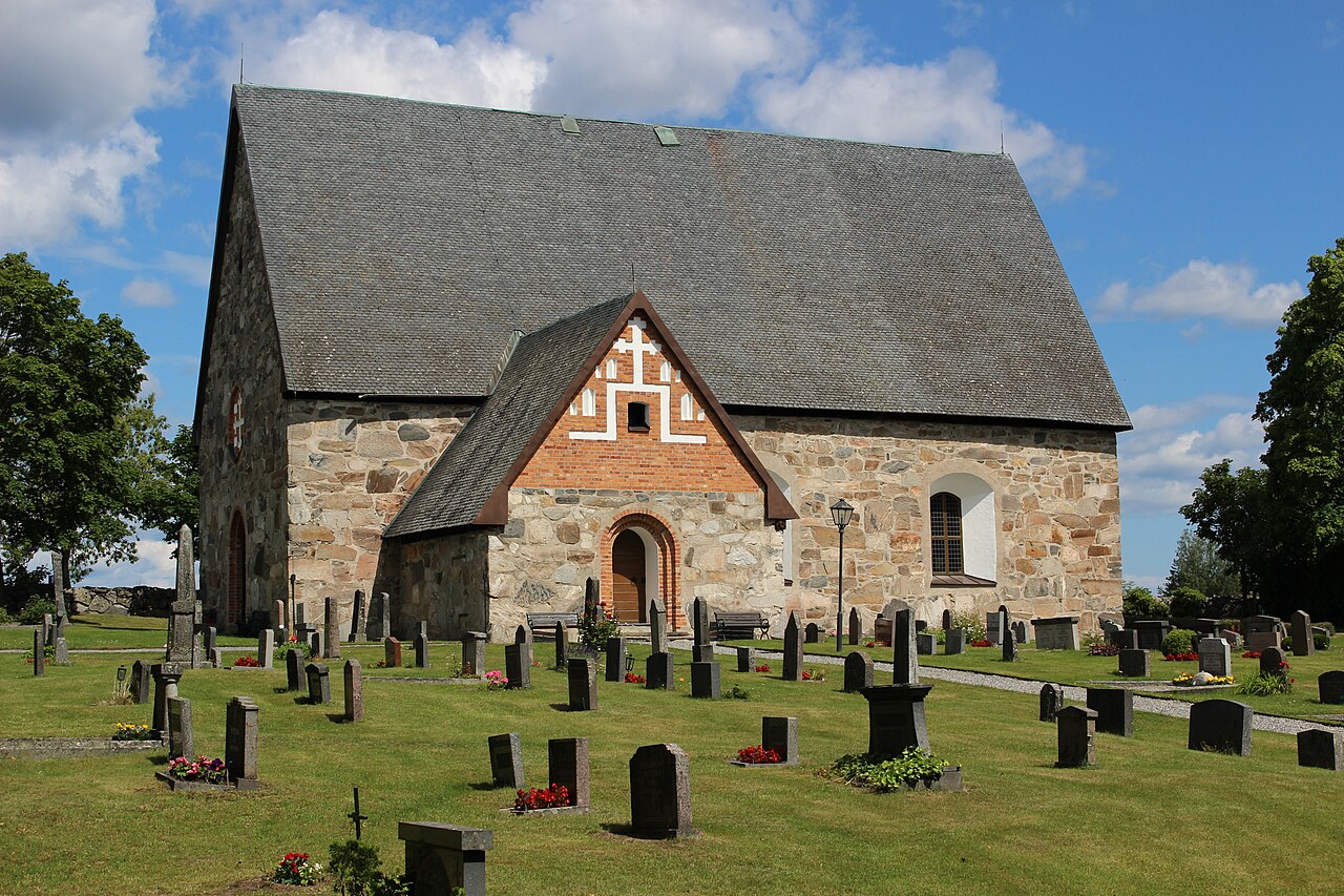Kårsta kyrka