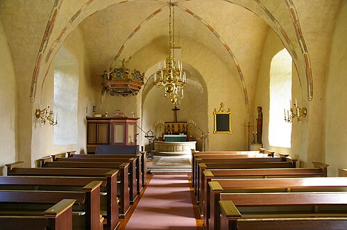 Kinneveds kyrka, interno