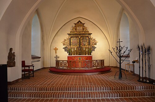 Raus kyrka, interno