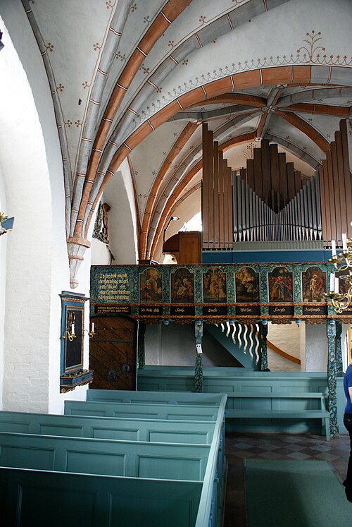 Fru Alstads kyrka, intérieur