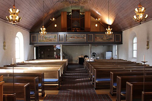 Hallstaviks kyrka, interno