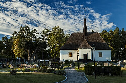Djurö kyrka