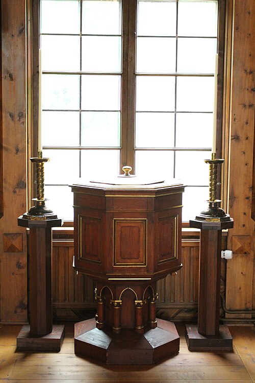 Ljusne kyrka, interno