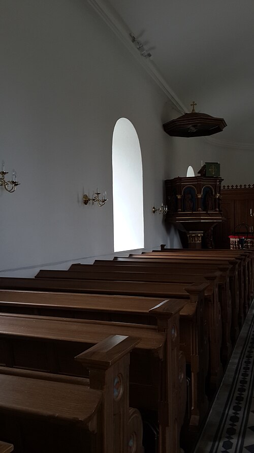 Tirups kyrka, interno