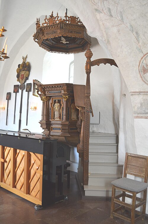 Kullerstads kyrka, interno