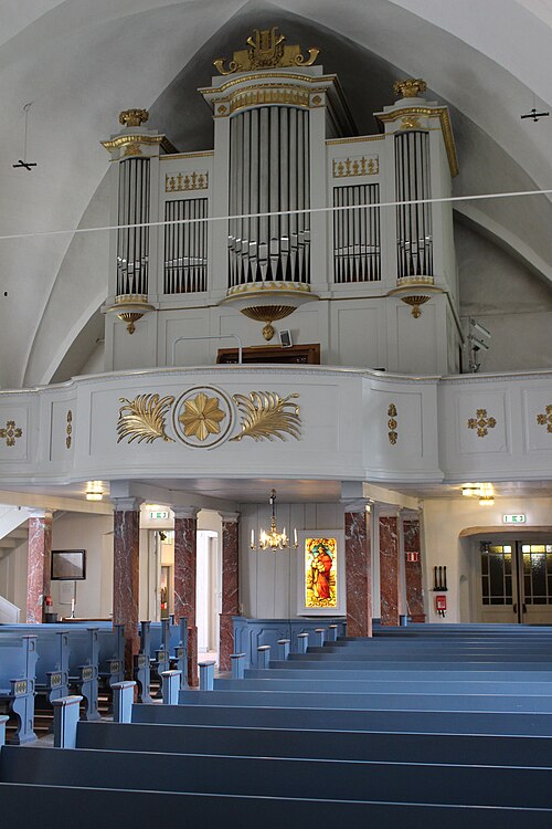 Tillinge kyrka, interno