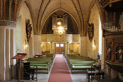 Almby kyrka, interno