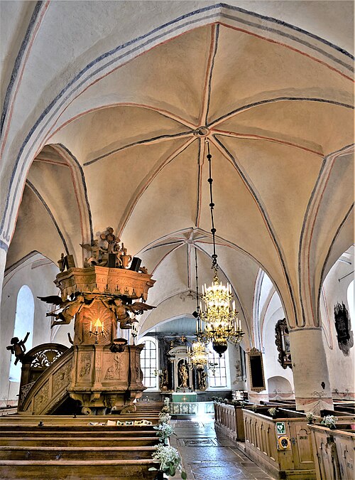 Sankta Gertruds kyrka, interno