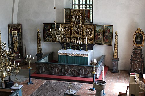 Hökhuvuds kyrka, interno