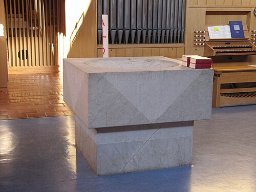 Råsunda kyrka, interno