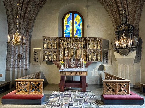 Knivsta gamla kyrka, interno