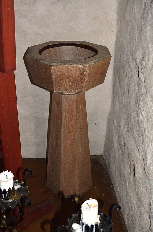 Brunneby kyrka, interno