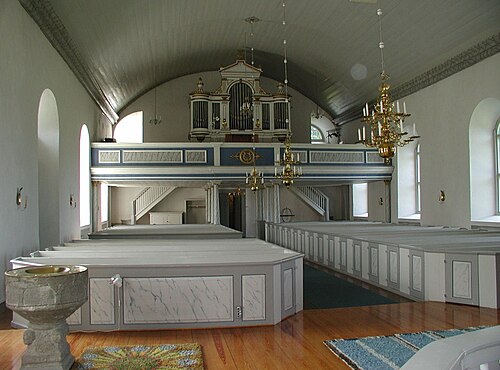 Löts kyrka, interno