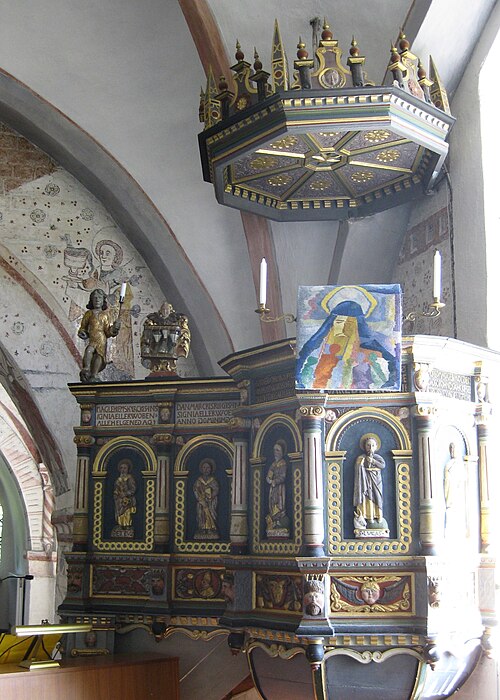 Maglehems kyrka, interno
