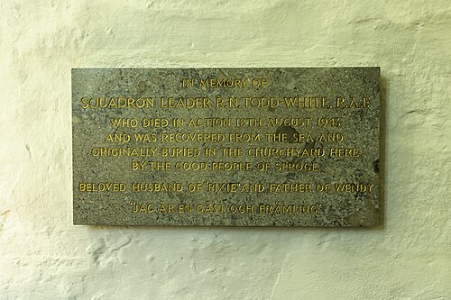 Sproge kyrka, interno