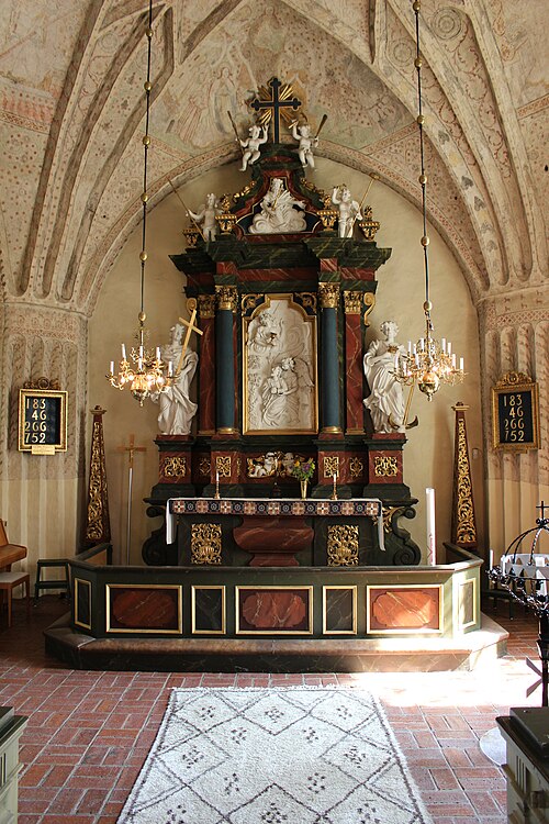 Films kyrka, interno