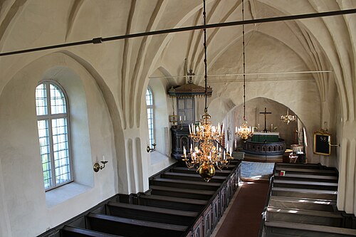 Skogs-Tibble kyrka, intérieur