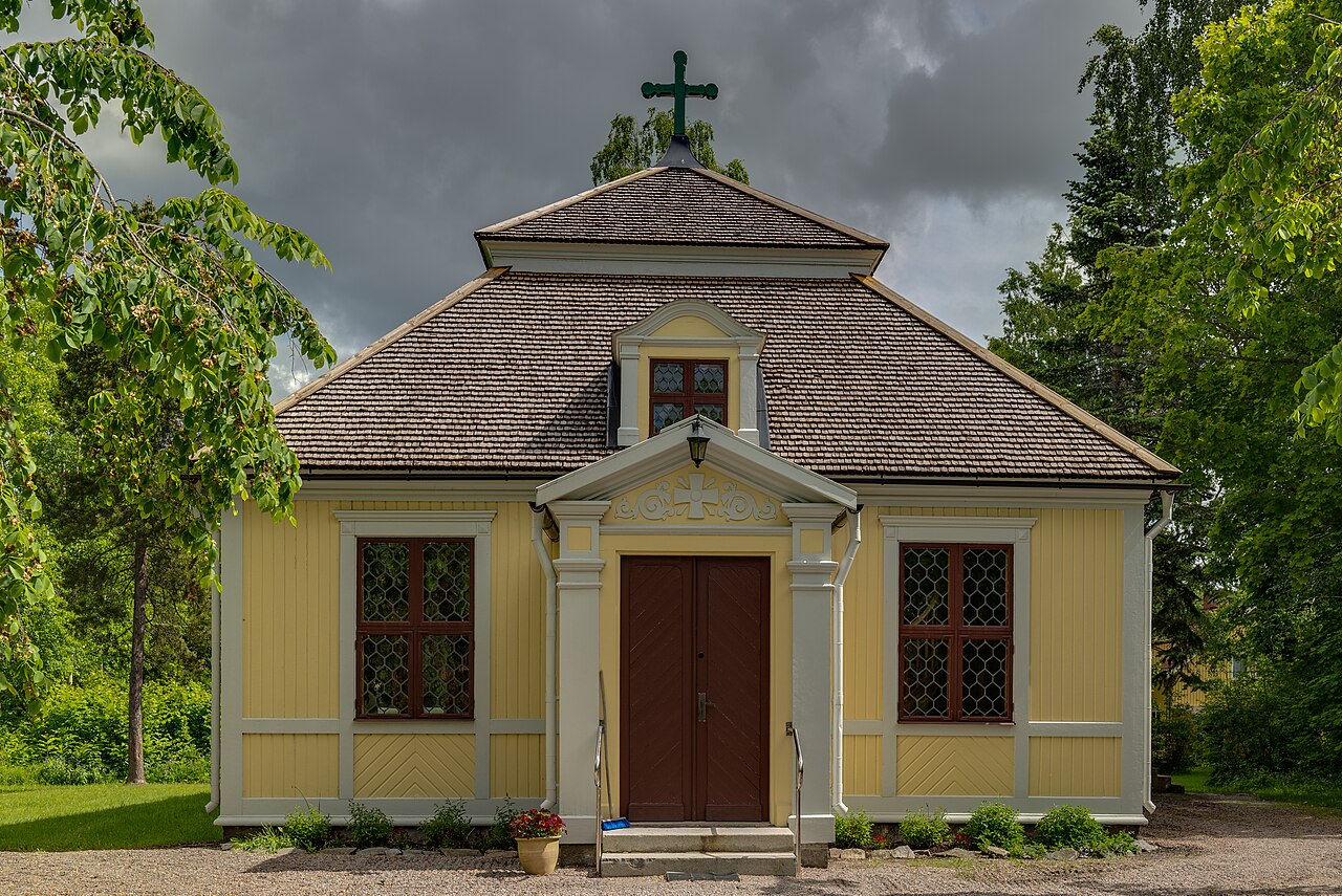 Karlholms kyrka
