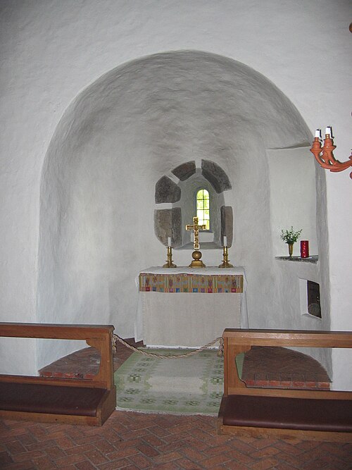 Hjälmseryds gamla kyrka, intérieur