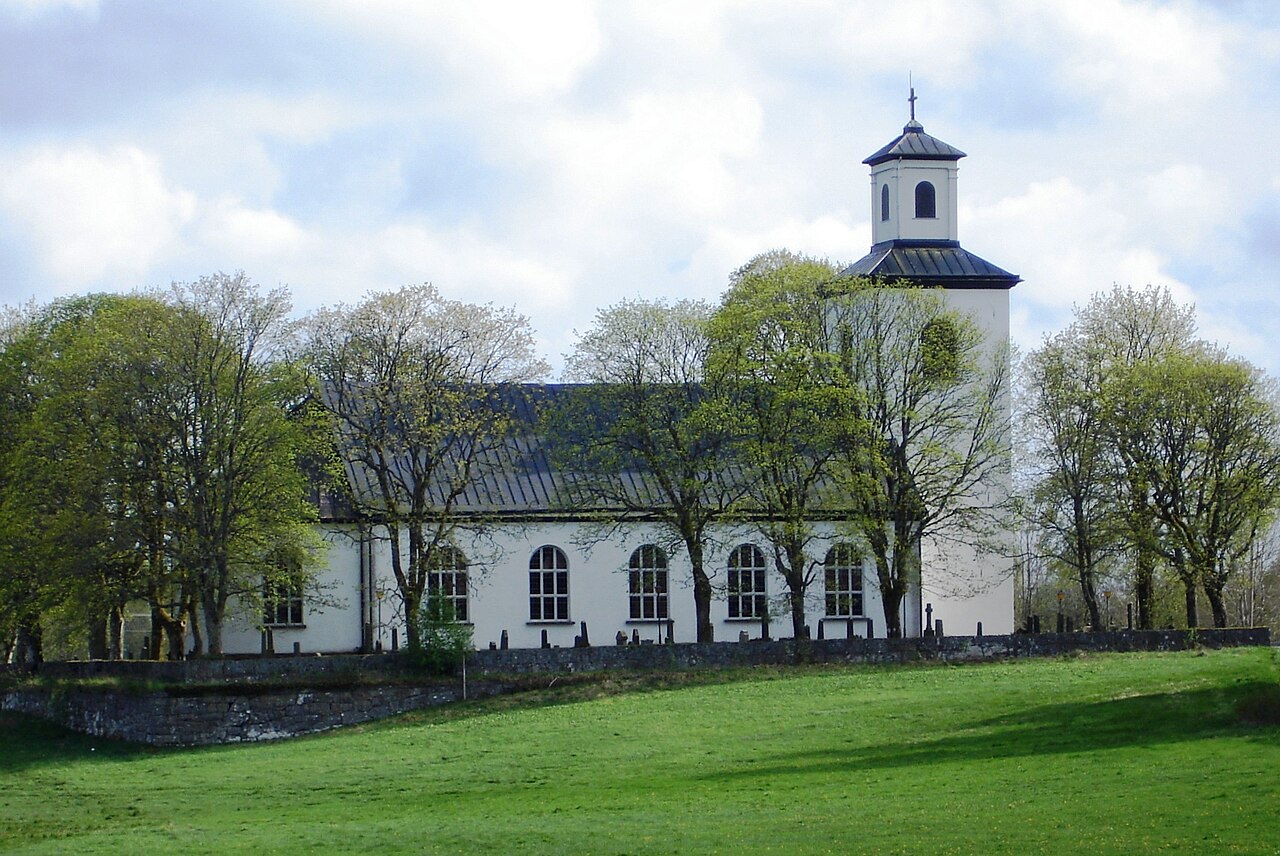 Vrå kyrka