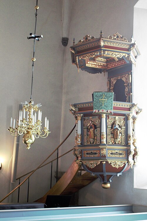Vä kyrka, intérieur