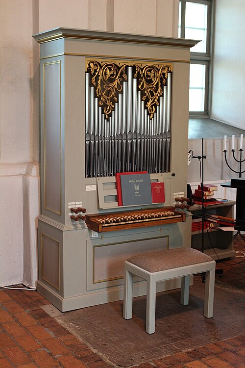 Harbo kyrka, interno