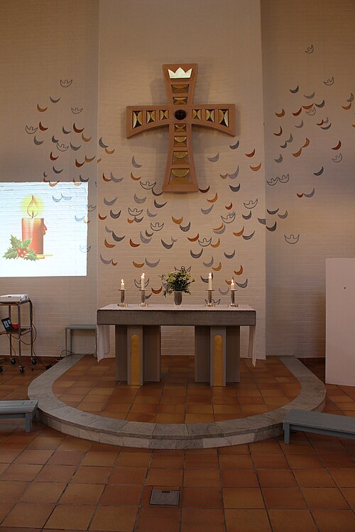 Sankt Mikaels kyrka, intérieur