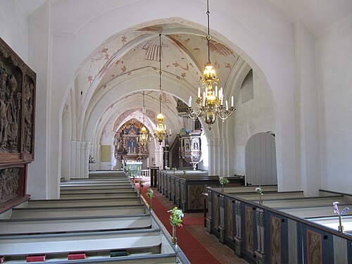 Gualövs kyrka, interno