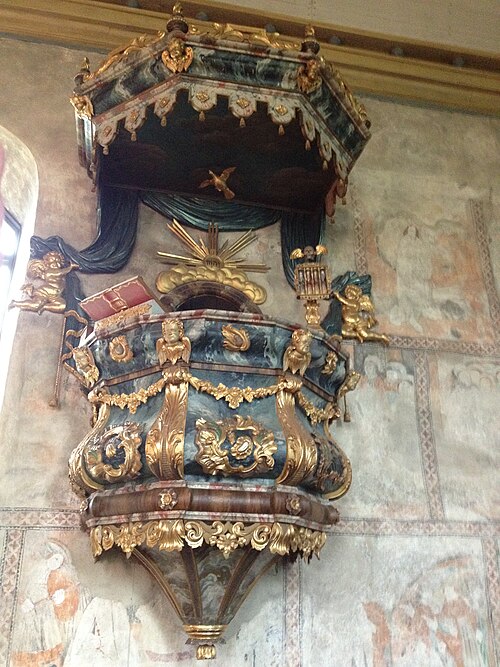Ovikens gamla kyrka, intérieur