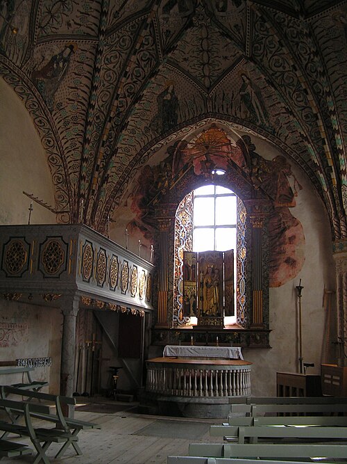 Enångers gamla kyrka, interno