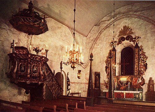 Lidens gamla kyrka, interno