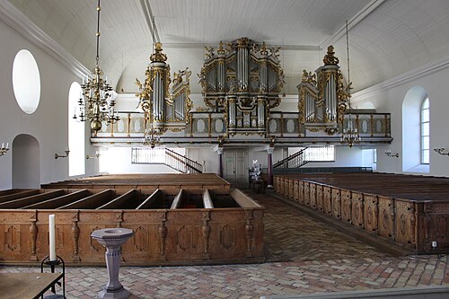 Lövstabruks kyrka, intérieur